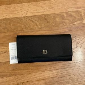 NWT Authentic Tory Burch Robinson Zip Wallet